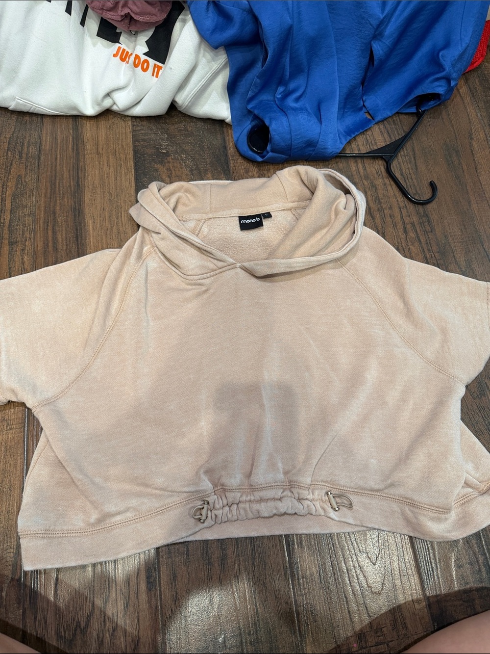 Mango Cropped Hoodie in Light Beige